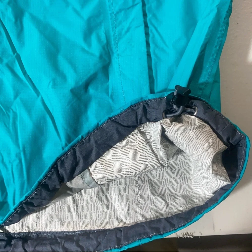 The North Face Turquoise Jacket Size Medium - Picture 10 of 11
